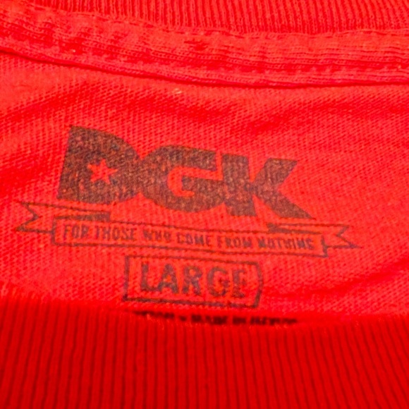 DGK ILLUMINATE T-SHIRT in RED - Picture 6 of 6